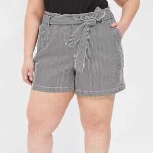 NWT Lane Bryant High Rise Belted Shorts Womens 16 Black White Striped Coastal
